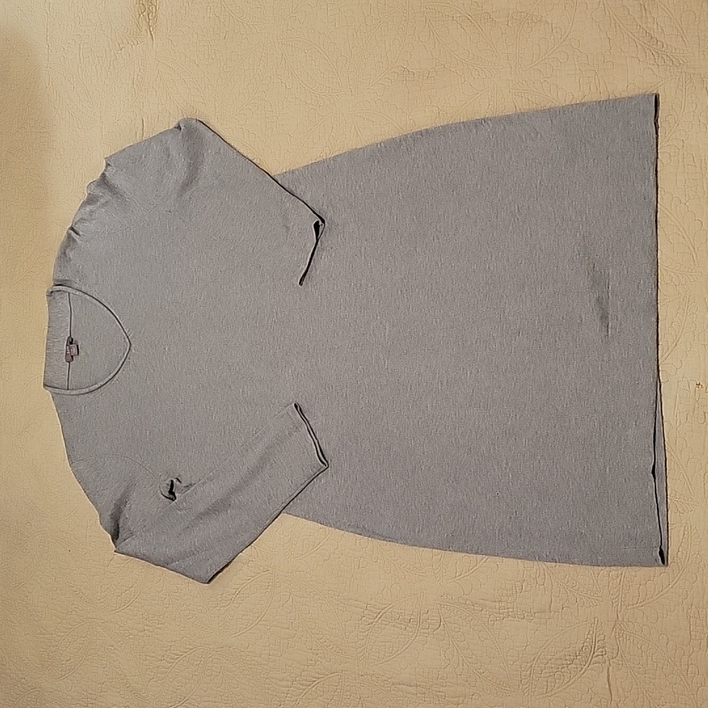 J JILL GREY SWEATER DRESS. SMALL